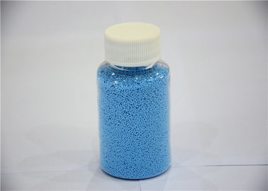 파랑은 제정성 분말에 있는 제정성 나트륨 황산염 기초를 위한 색깔 얼룩을 반점을 찍습니다